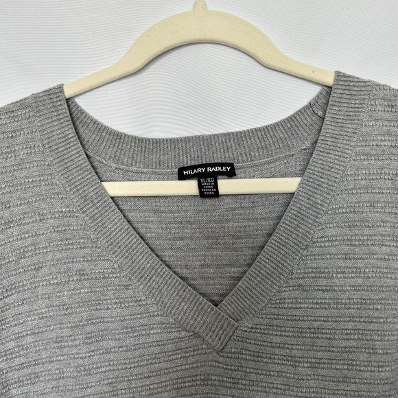 Hilary Radley Grey V-Neck Ribbed‎ Knit Sweater - XL - Picture 2 of 9